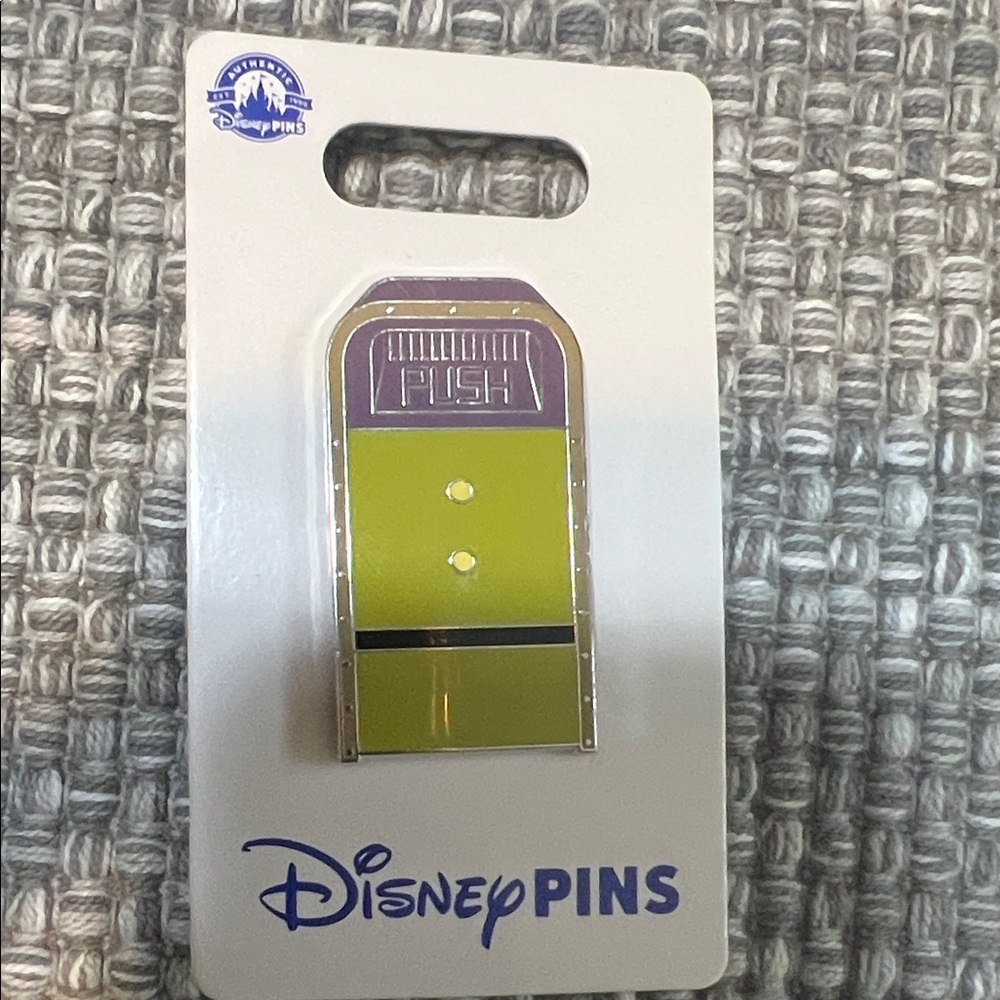 Disney Trash Can Pin- Dopey